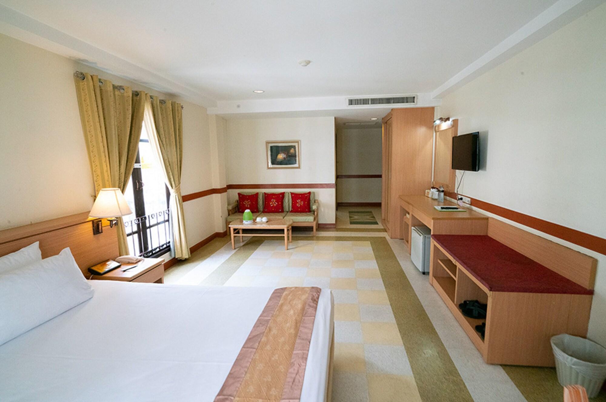 The Ecotel Банкок Екстериор снимка