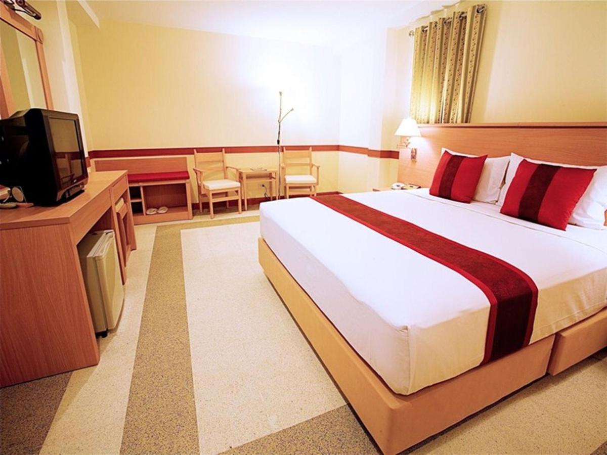 The Ecotel Банкок Екстериор снимка